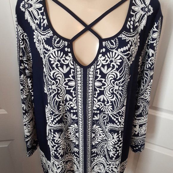 Avenue Navy and White Tunic Top 26/28 - Picture 5 of 13